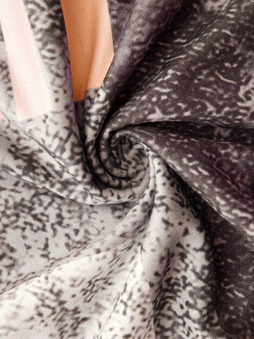 Geometric Zip Top