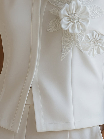 Sleeveless Shirt with 3D Floral Appliqué