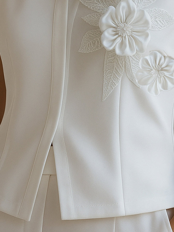 Sleeveless Shirt with 3D Floral Appliqué