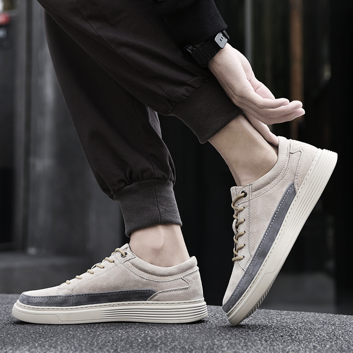 Giovanni Genuine Leather Sneaker